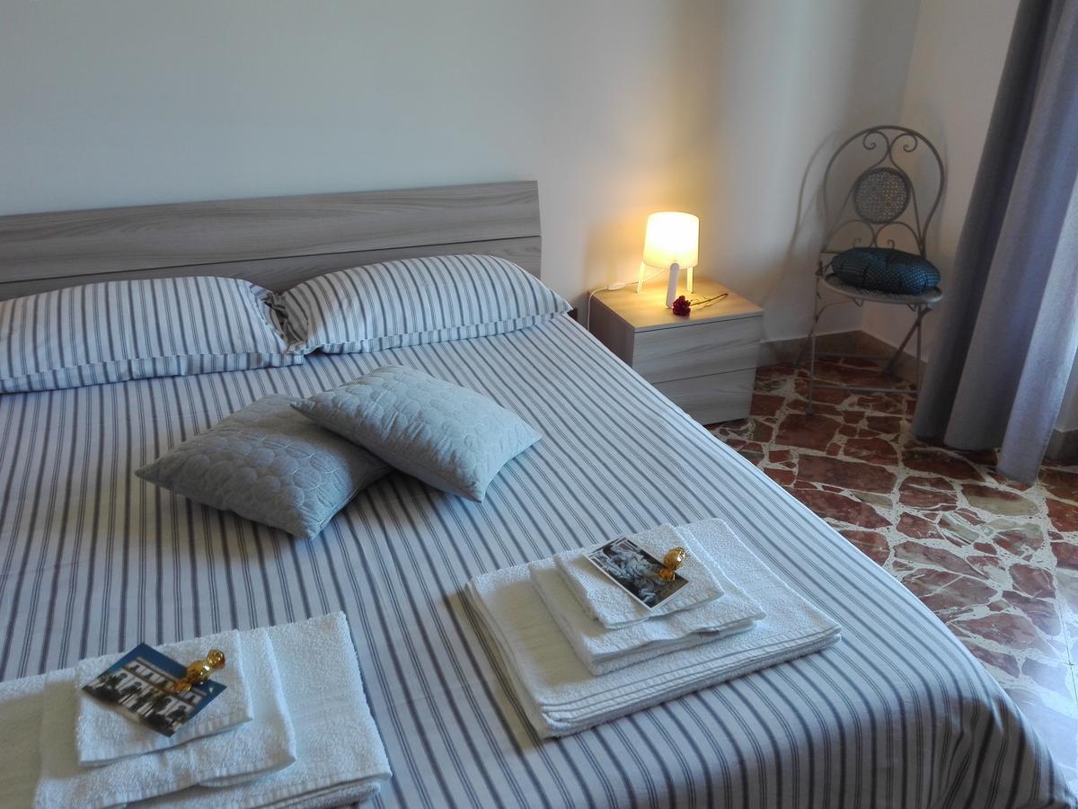 Casa Vacanze Demetra Leilighet Bagheria Eksteriør bilde